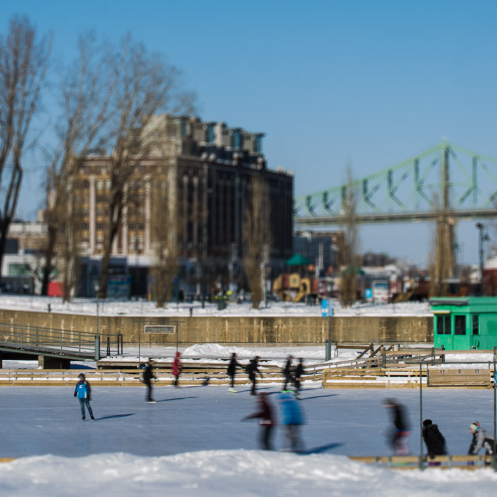 Photo du jour Ice Skating in the Old Port Spacing Montreal Spacing