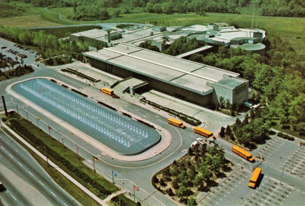 MOD-ontario-science-centre-2-mr1