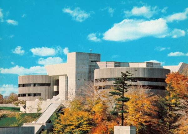 MOD-ontario-science-centre-3-mr