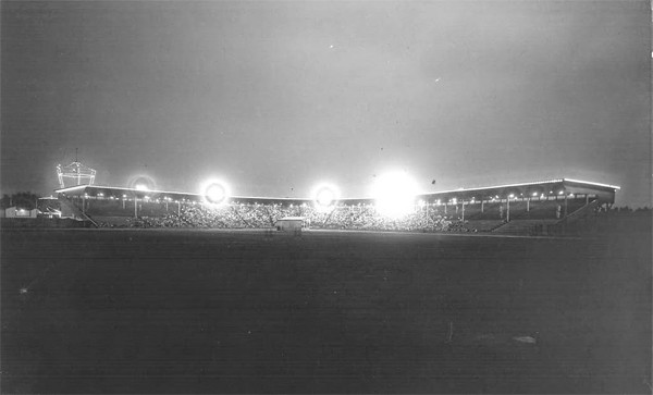 Hanlan's Point Stadium, 1928 (via the Toronto Archives)