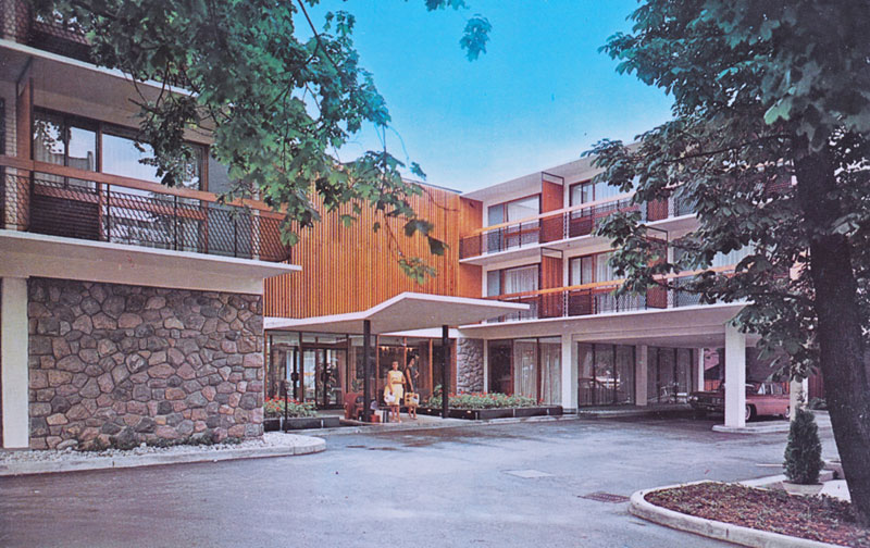 toronto four seasons motor inn