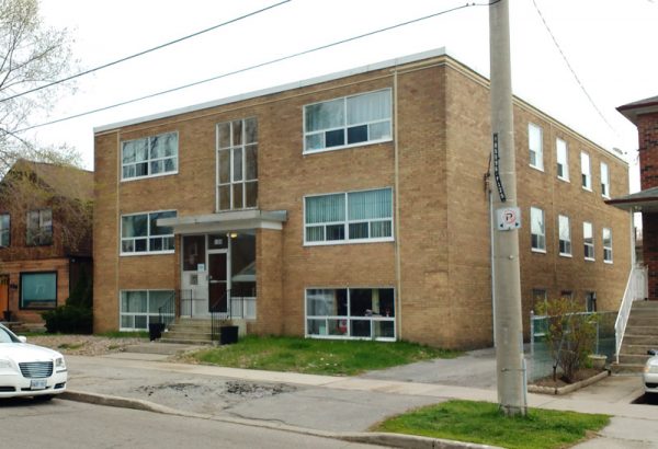 Mid-block apartment building