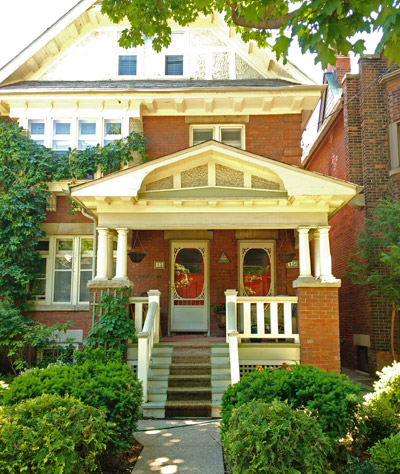 Victorian house with 2 front doors