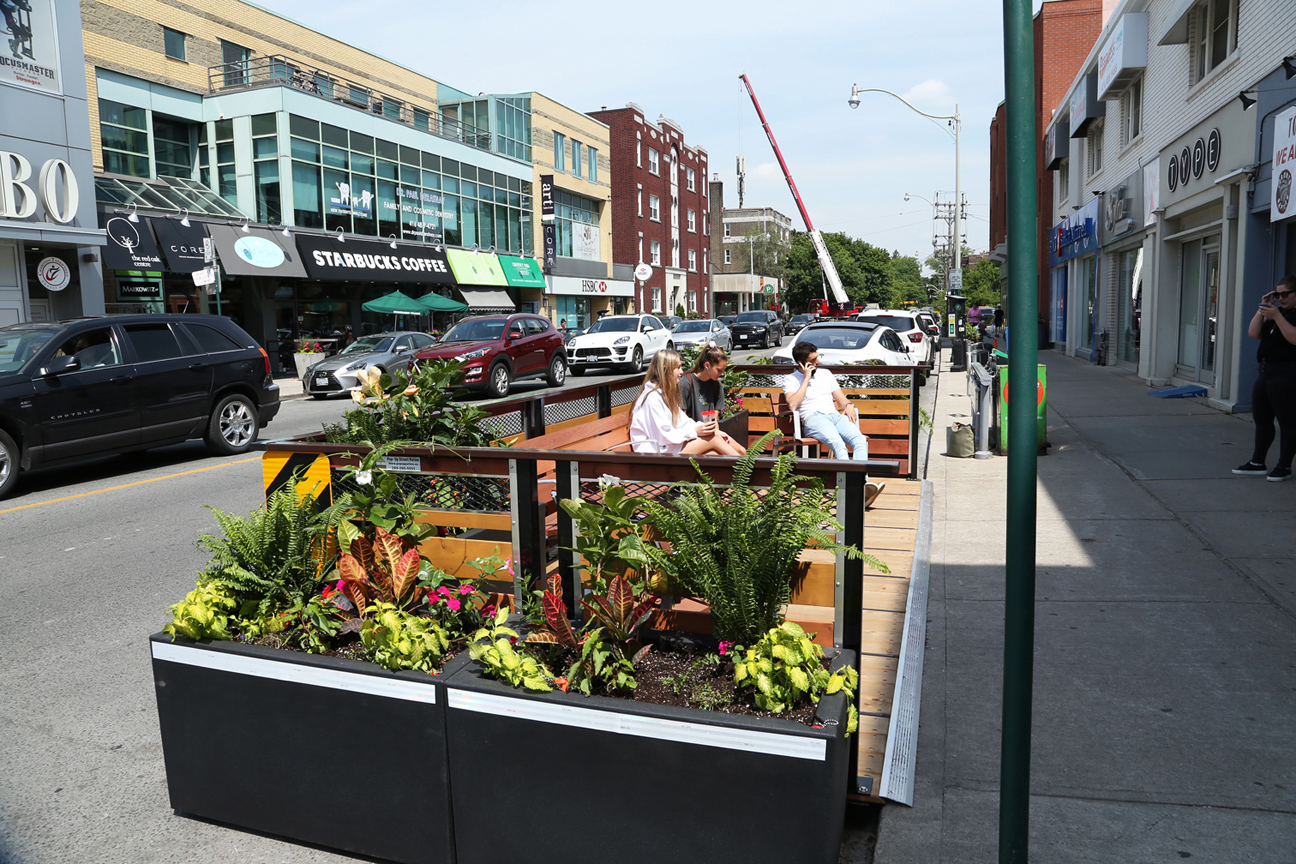 Forest Hill Village parklet. Photo by Yvonne Bambrick for Forest Hill Village BIA