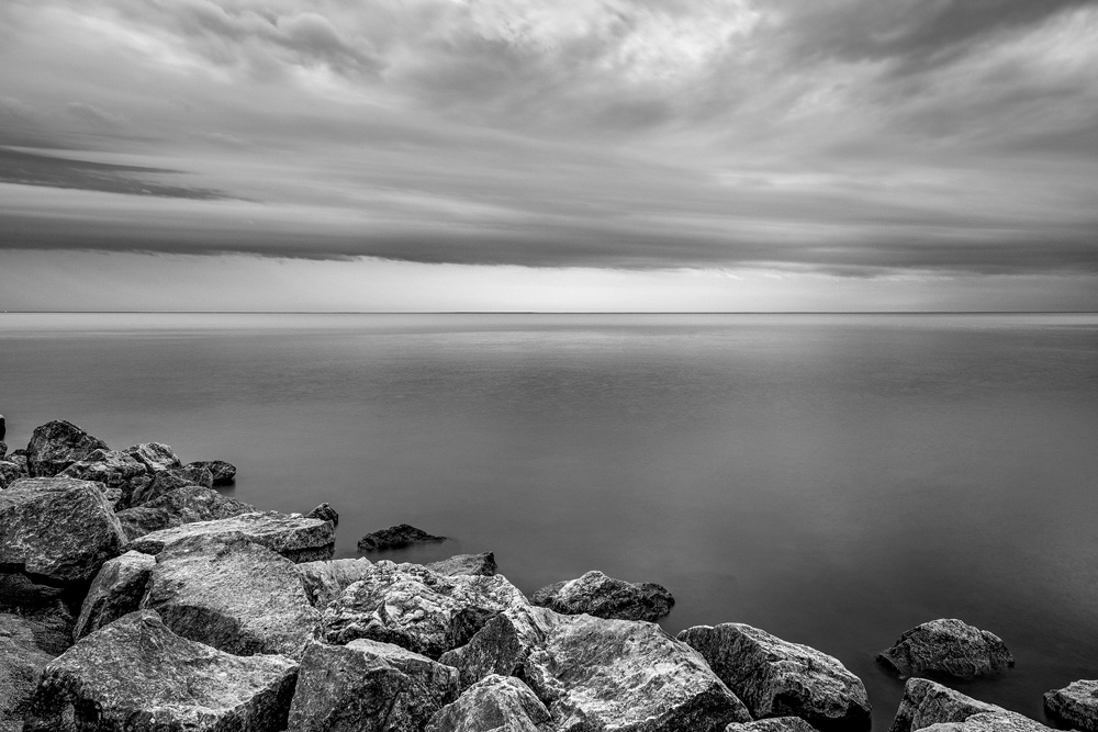Sky, water, rocks: Lake Ontario from the south shore of East Island 