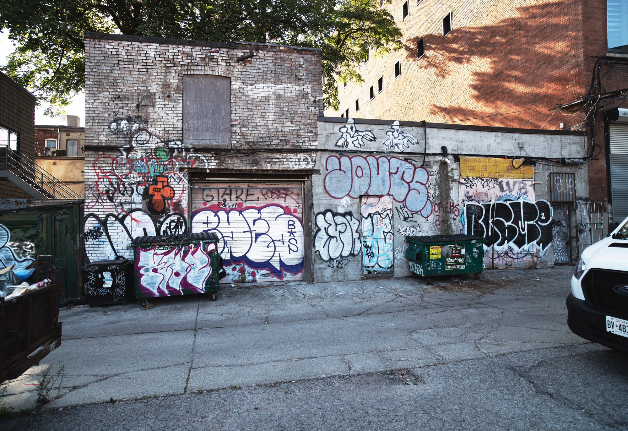 Attached Garage at Rear of 233–235 Spadina, 2024.