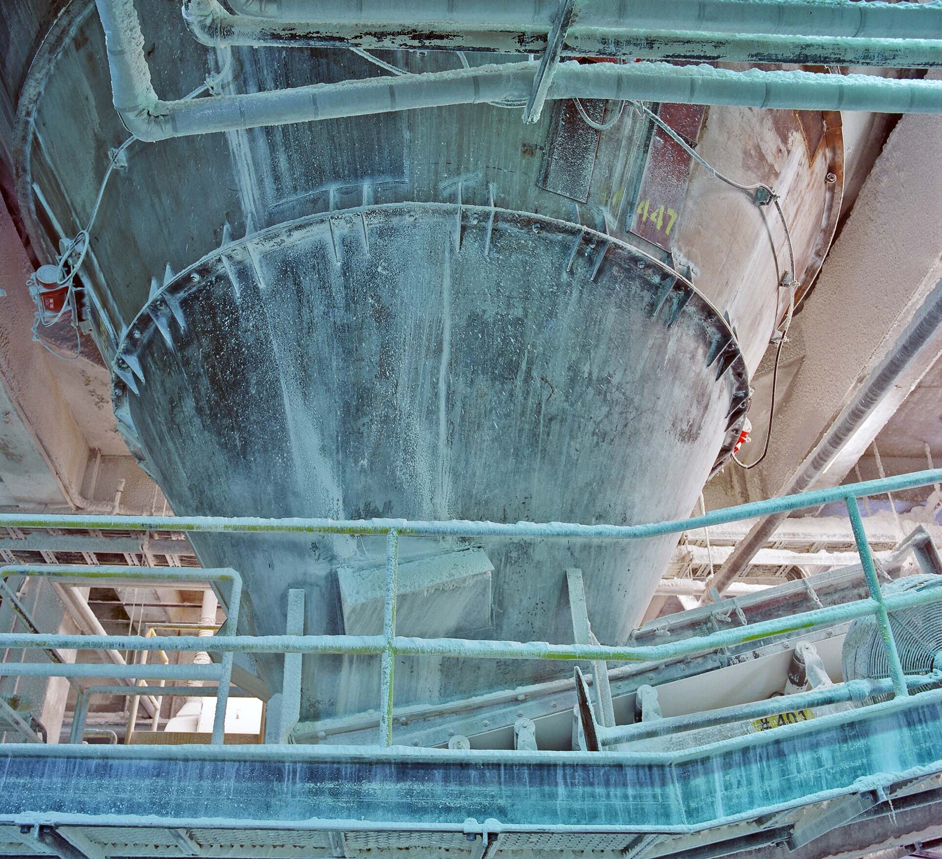 Hopper and conveyor at base of the spray tower, Lever Brothers Don Valley plant, 2003