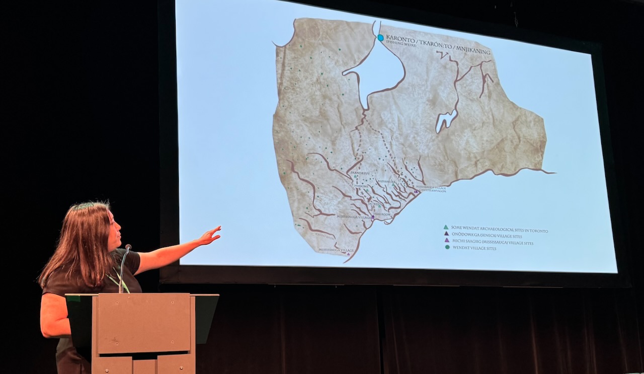 Ange Loft (Kanien’kehá:ka), an Indigenous artist from Kahnawà:ke, Québec, inspired conference participants to think about Toronto’s rivers and ravines from an Indigenous and treaty perspective. Many of Toronto’s parks are situated on the sites of pre-European-contact Indigenous settlements.