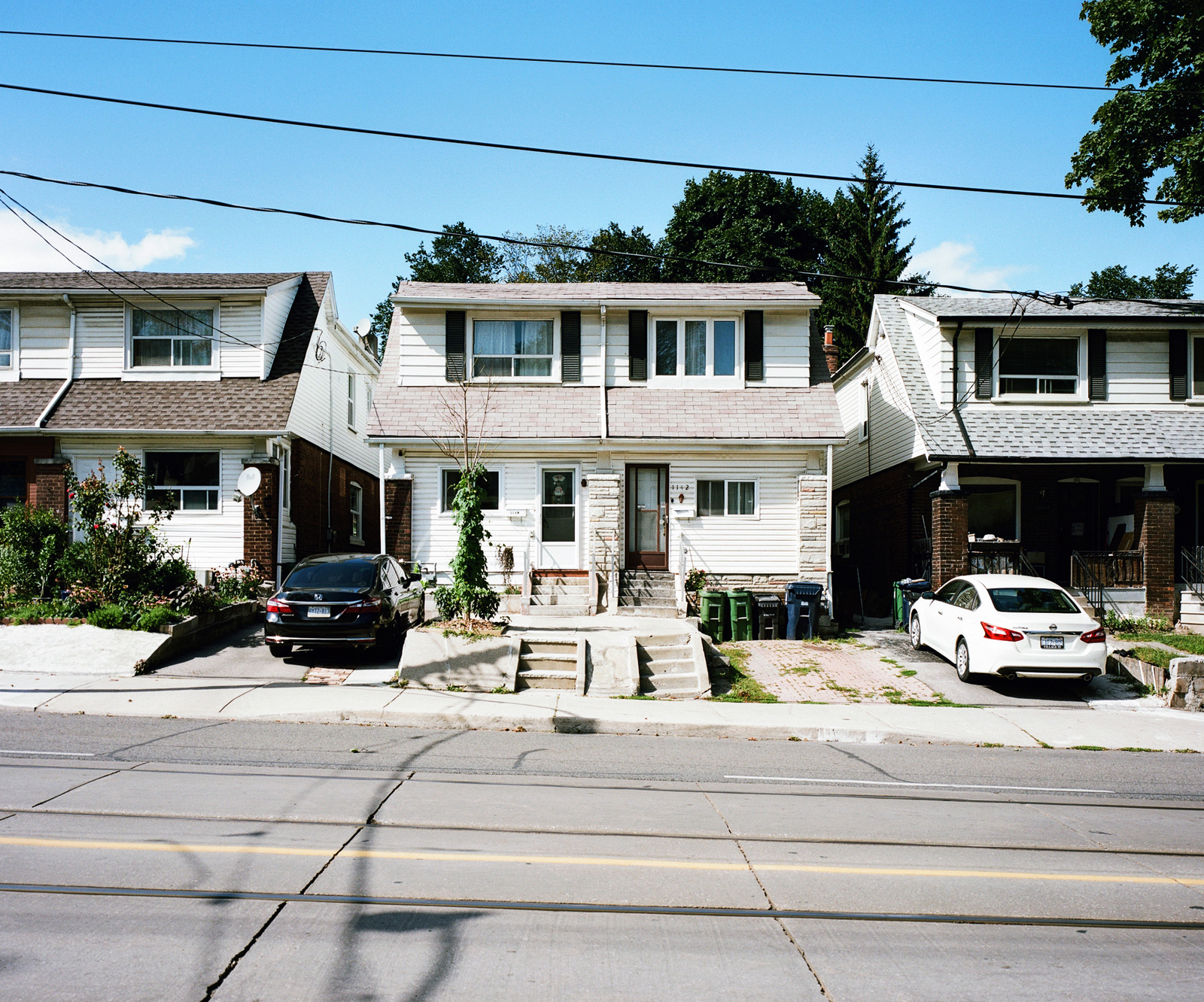 Craftsman style duplex, 1140-1142 Gerrard East, 2023