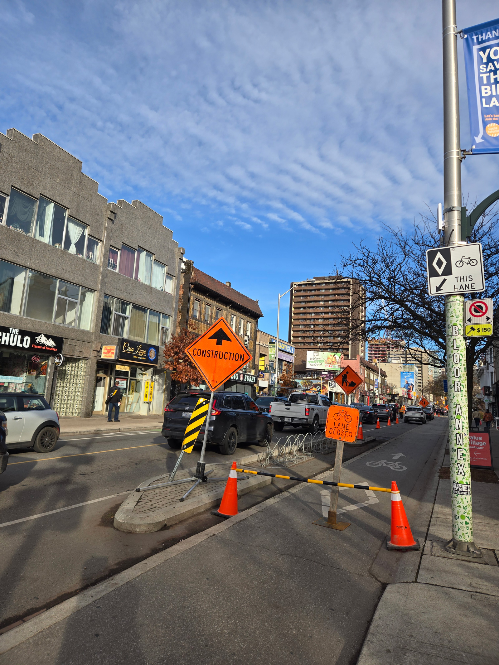An example of when advance notice was not given and the bike lane was just suddenly closed. Bloor street cycle track.
