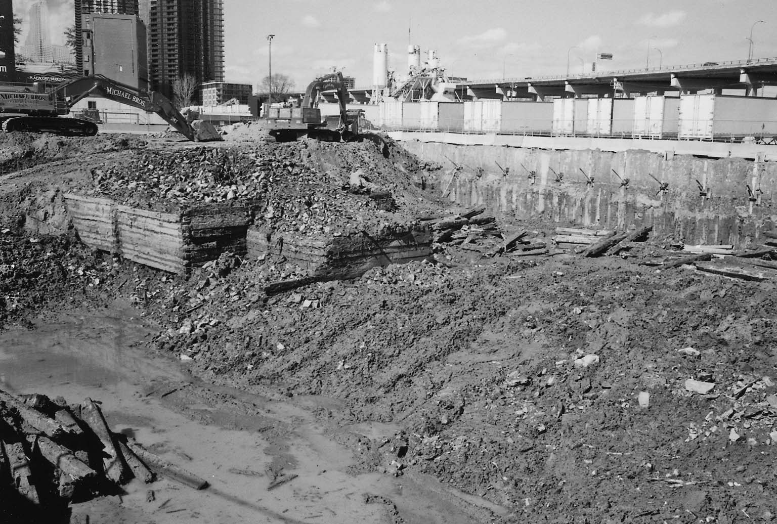 Queen’s Wharf archeological site, 600 Fleet Street, looking northwest, 2006