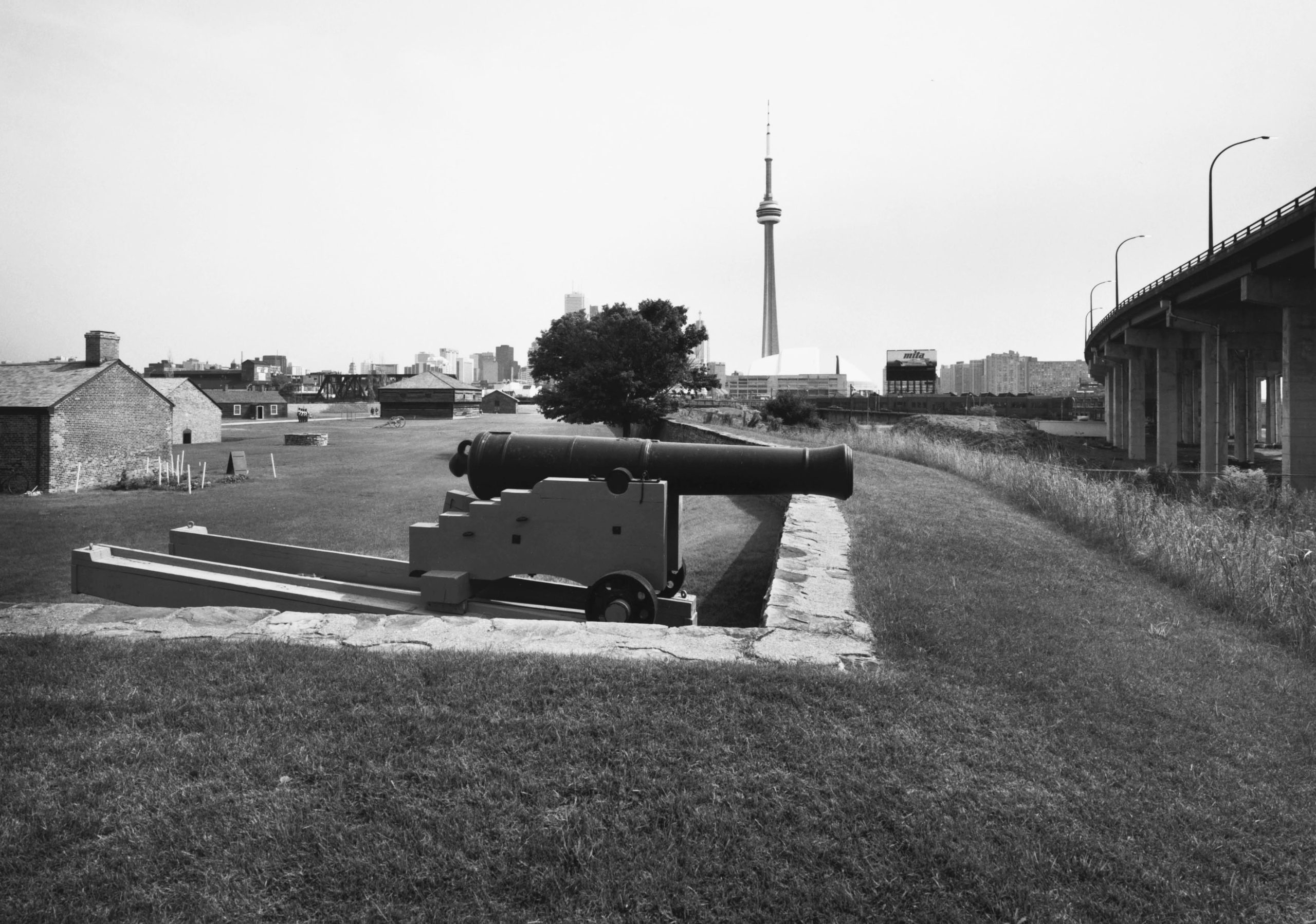 South embankment of Fort York, looking east, 1994Gift to City of Toronto Archives, 1984