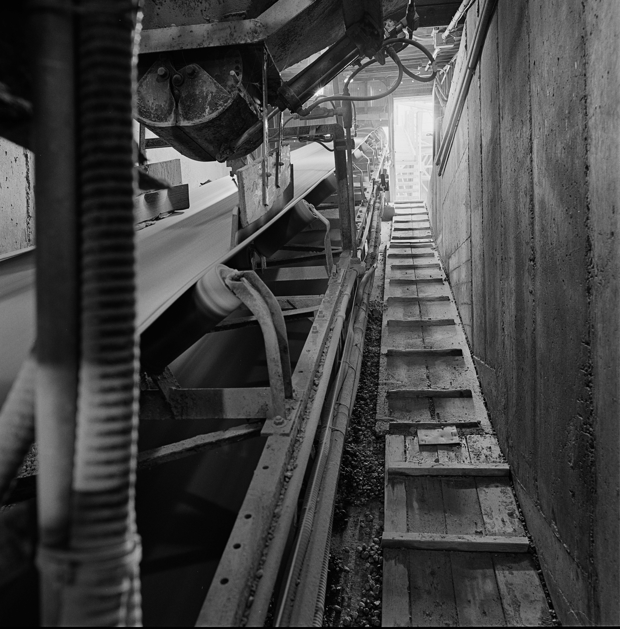 Underground hopper and conveyor, CBM ready mix plant, Bathurst Street, 1998.