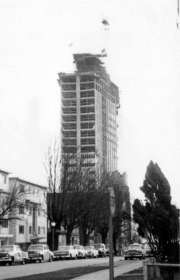 CVA Bu P519. The BC Electric Building under construction in 1956. 